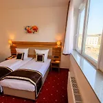 Luna 4* Offenbach am Main