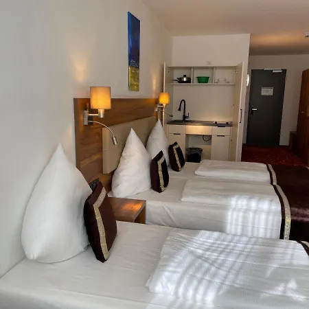 Hotel Luna 4*