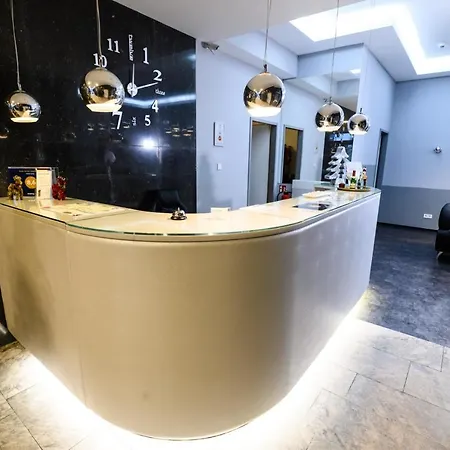 Hotel Luna 4*