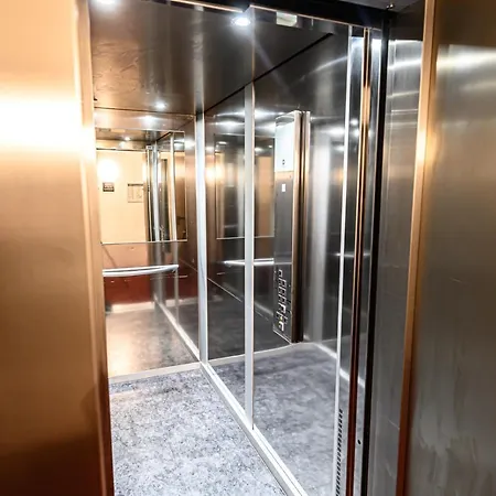 卢纳酒店 4* 奥芬巴赫