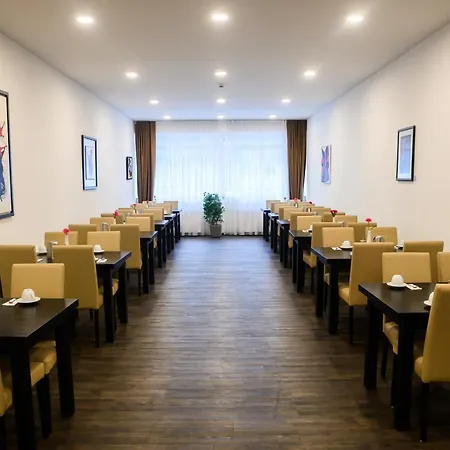 卢纳酒店 4* 奥芬巴赫